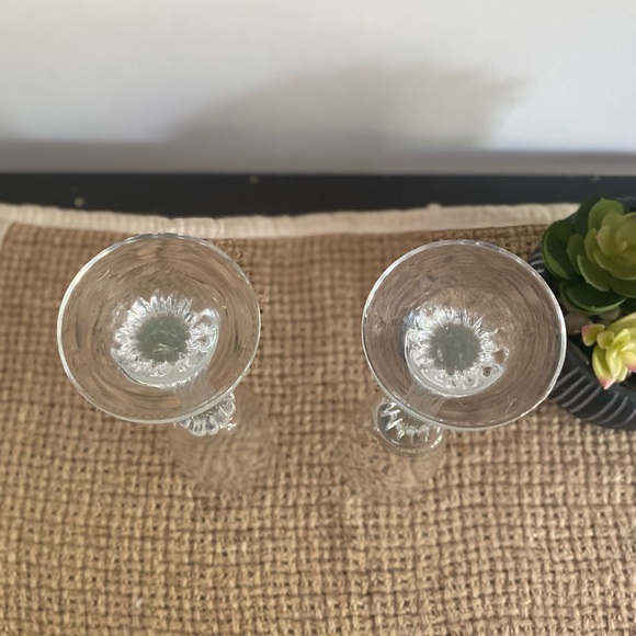SET OF 2 GERMAN VINTAGE CHRISTMAS BELL ETCHED CRYSTAL CHAMPAGNE GLASSES - Picture 10 of 11